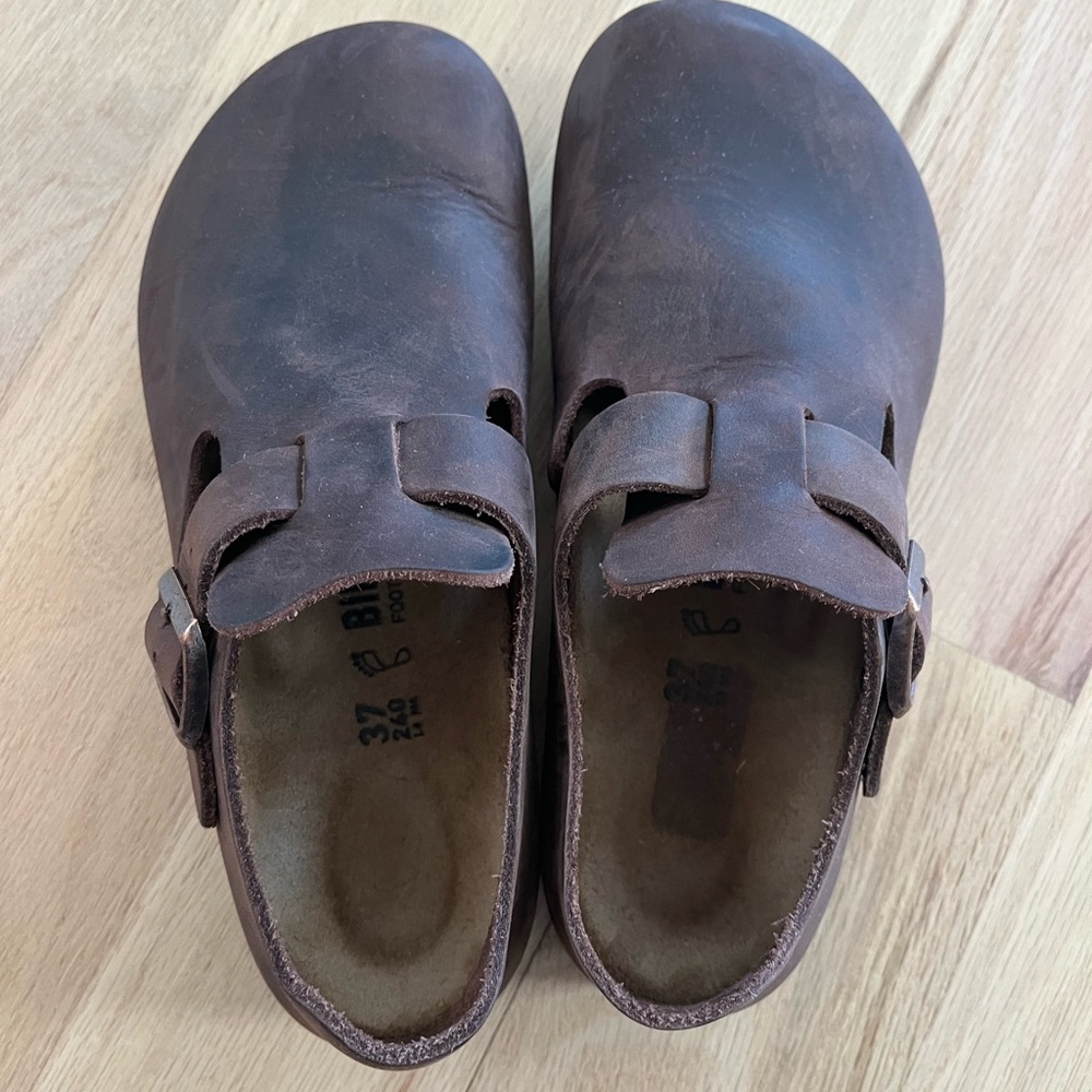 Birkenstock London- Like New- worn once- size 37
